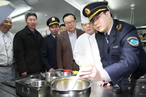 國內(nèi)示范學(xué)校食堂食品安全解決方案